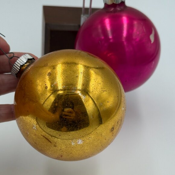 2 Vintage Shiny Brite Glass Christmas Ornaments Red and Gold 3" - Picture 5 of 16